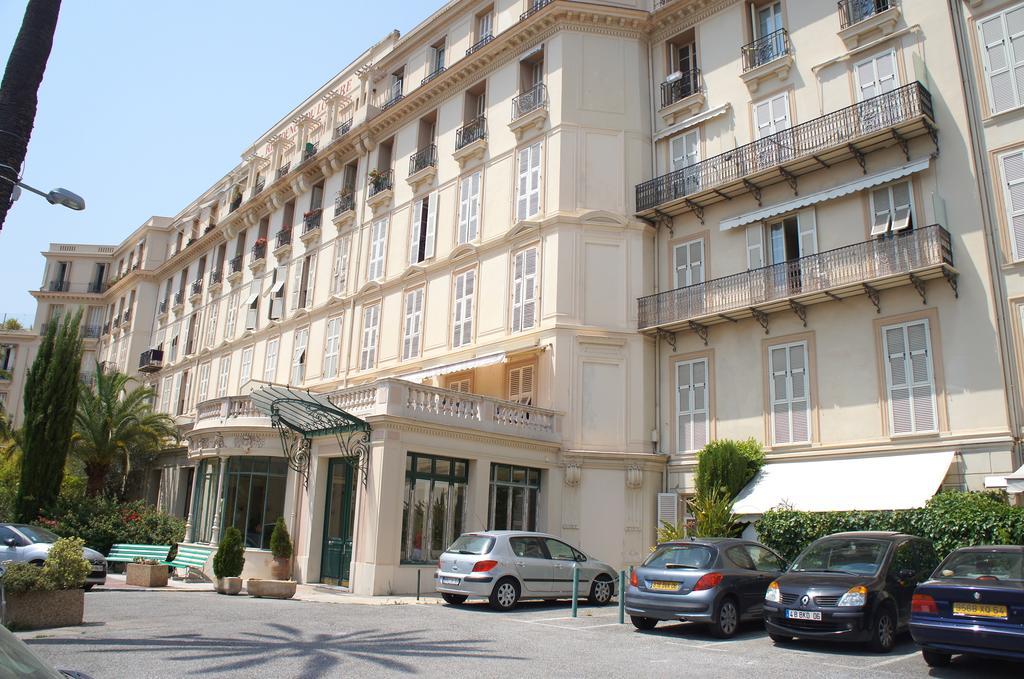 Le Louvre Apartment Menton Exterior photo