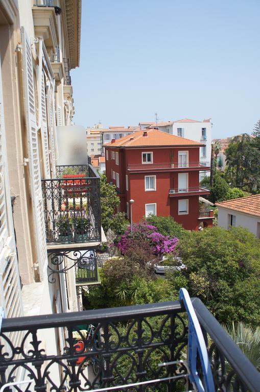 Le Louvre Apartment Menton Exterior photo